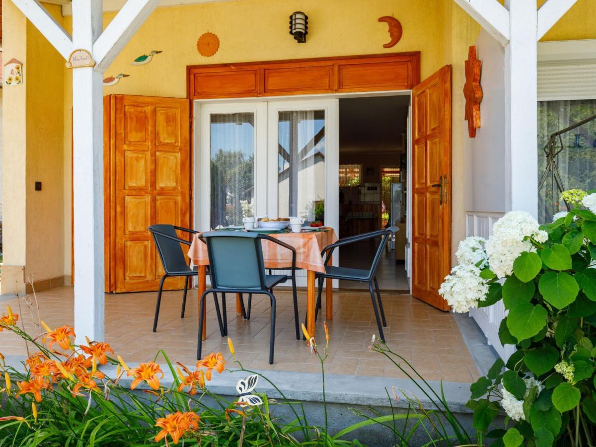Holiday Home Jazmin By Interhome Balatonszarszo Buitenkant foto