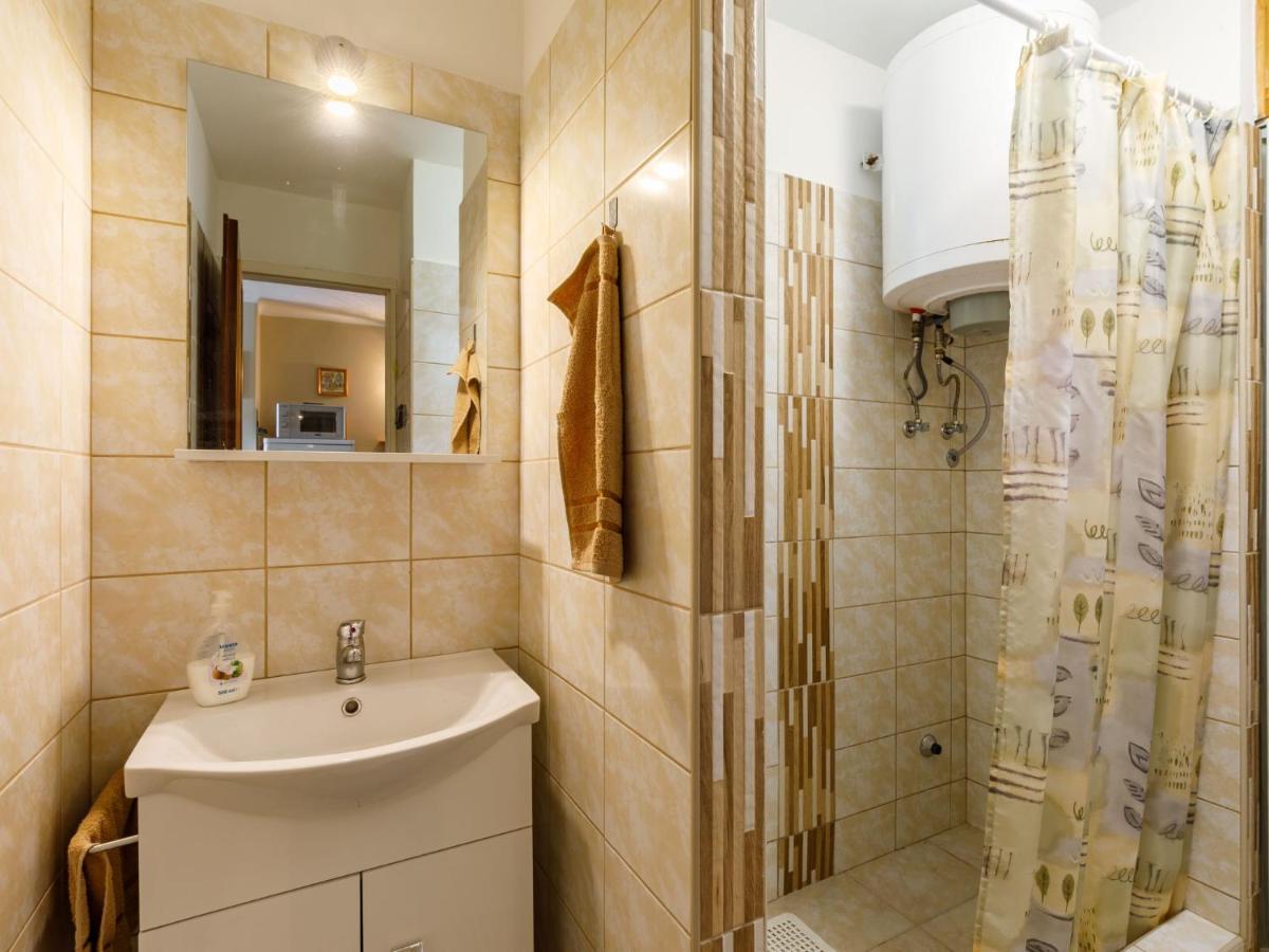 Holiday Home Jazmin By Interhome Balatonszarszo Buitenkant foto