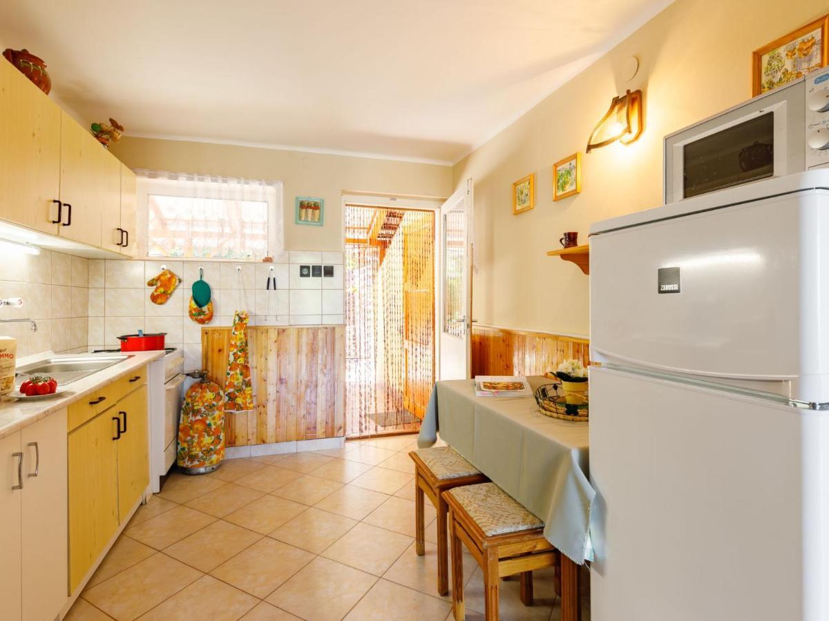 Holiday Home Jazmin By Interhome Balatonszarszo Buitenkant foto